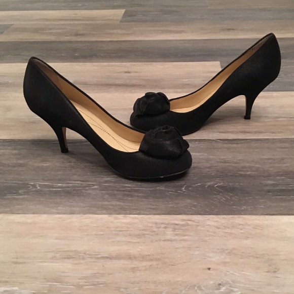 Kate Spade Rosette Heels - Picture 5 of 8